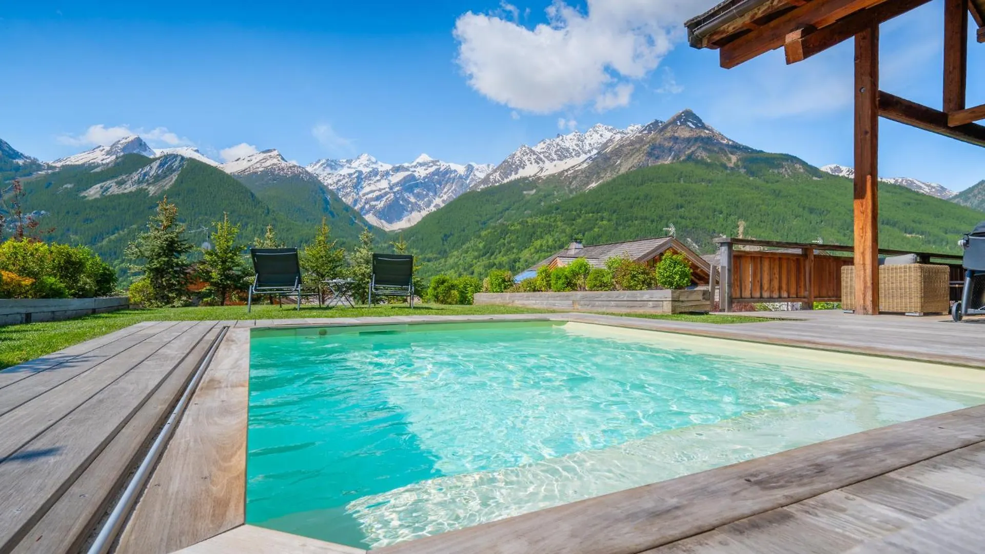 Chalet Luxe Piscine Et Spa 18 Personnes Serrechevalierholidays Le Monêtier-les-Bains 0*,